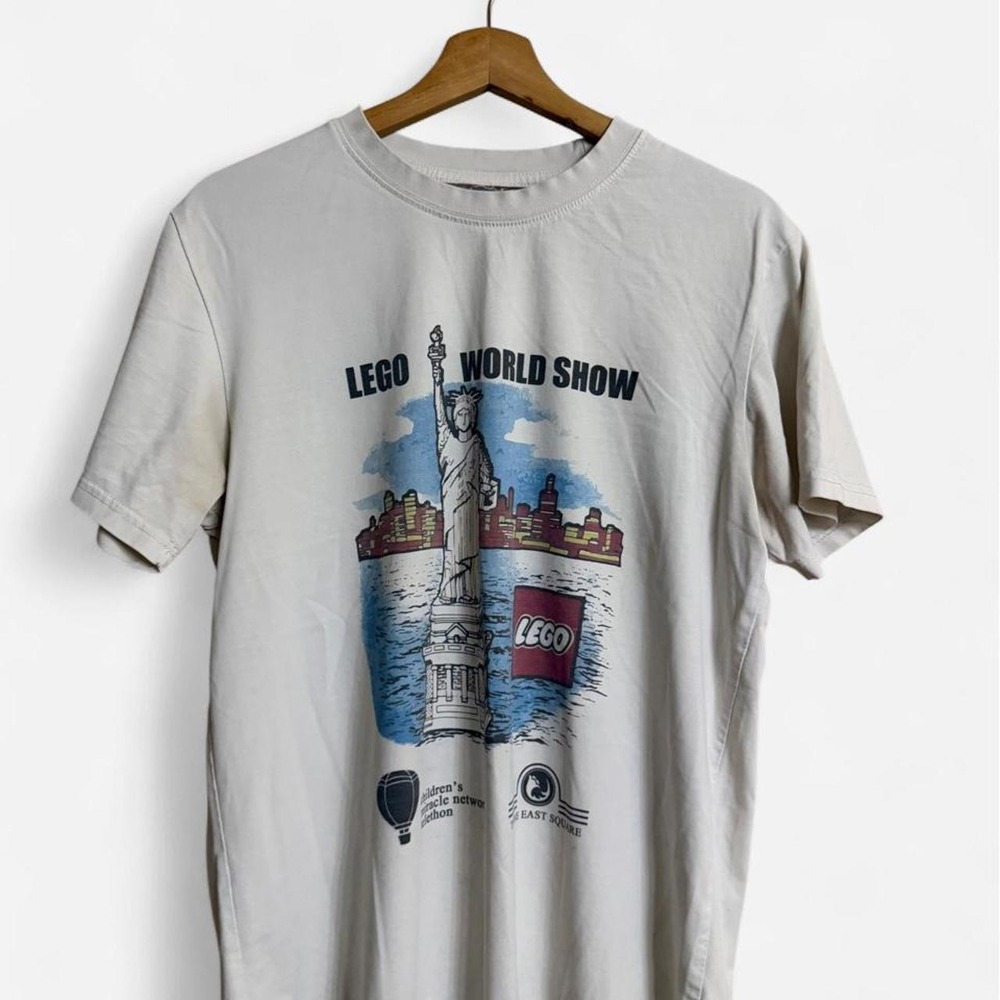 Vintage 90s Lego World Show New York City T-Shirt Statue of Liberty Cream Mens M